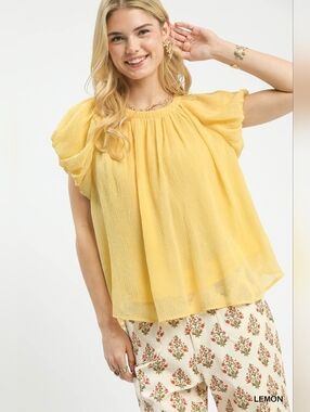 Umgee Crinkle Flutter Sleeve Peasant Top- Lemon Perfect For Spring!!